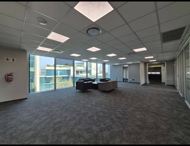 275M² OFFICE TO LET IN ILLOVO